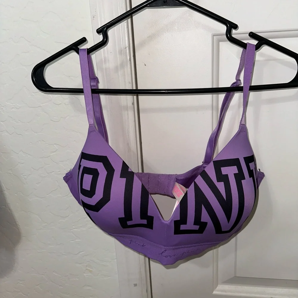 Pink Wireless Bra - Picture 1 of 2